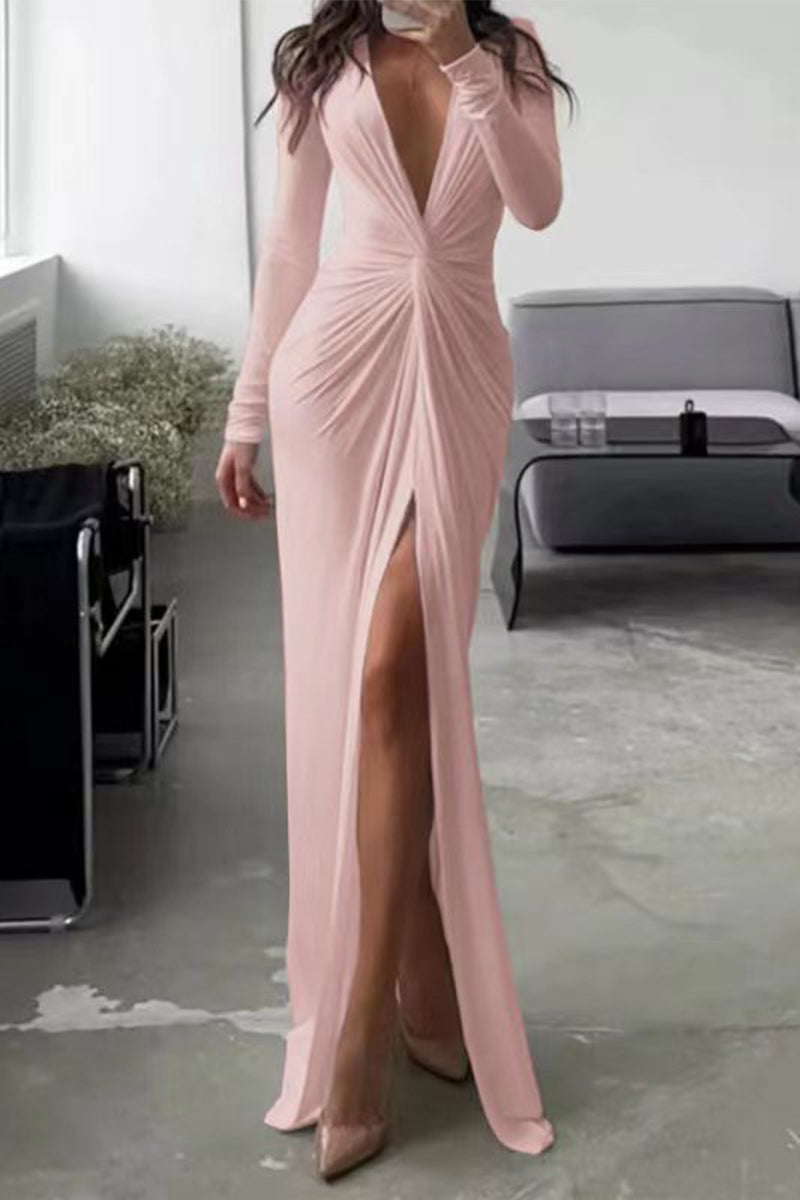 Chloé - Sophisticated V-Neck Dress with Pleated Neckline Accents