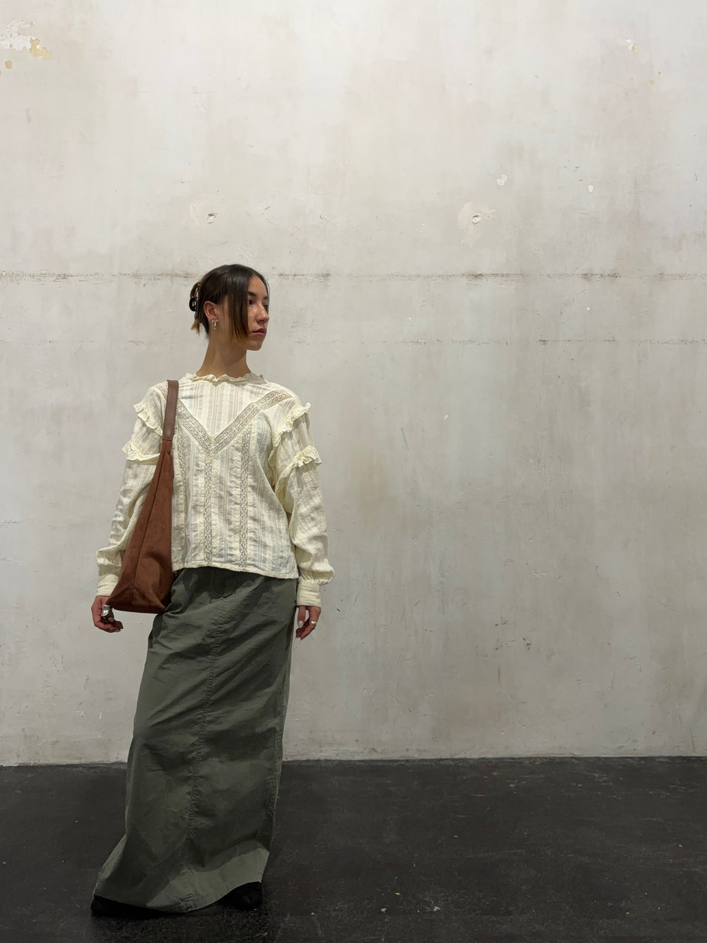 Timeless Leather Tote for Everyday Essentials