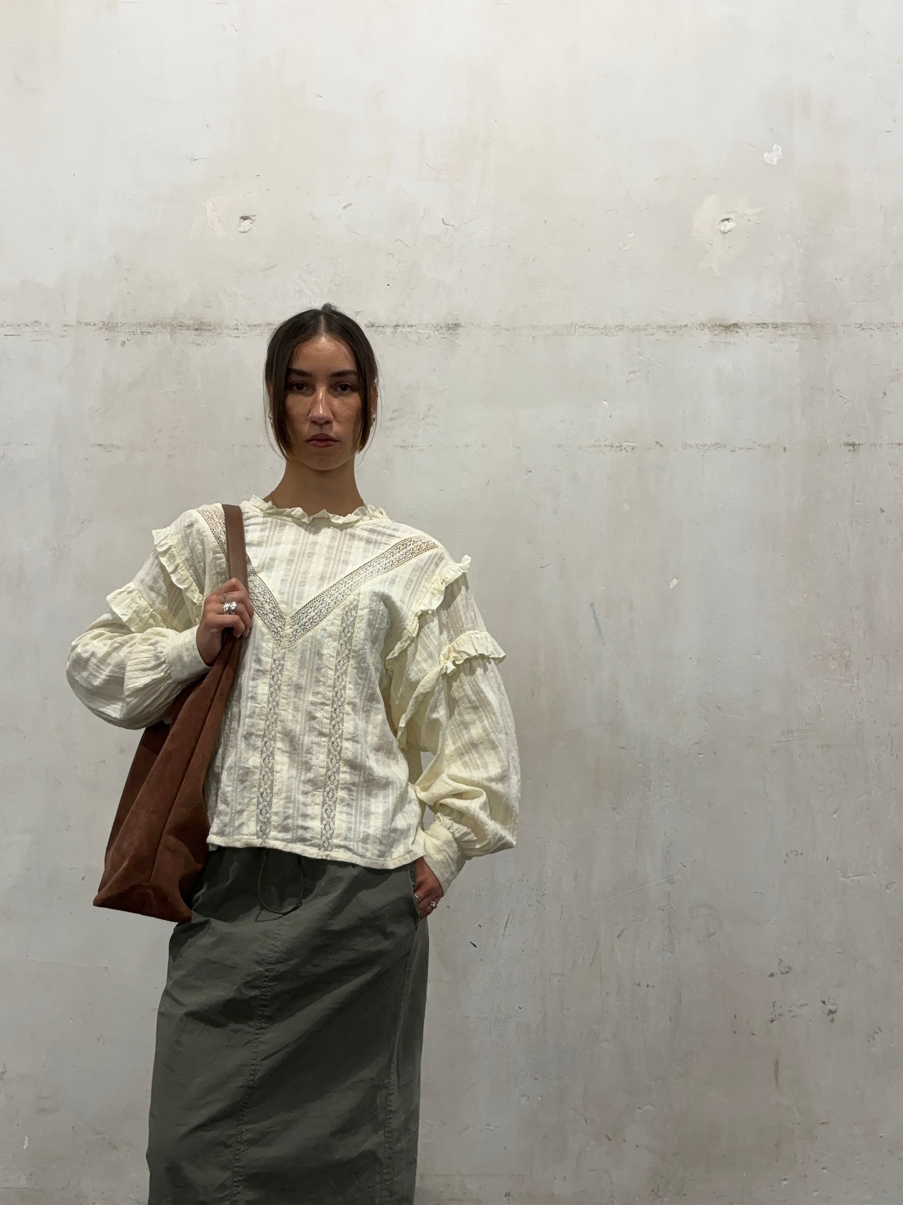 Timeless Leather Tote for Everyday Essentials