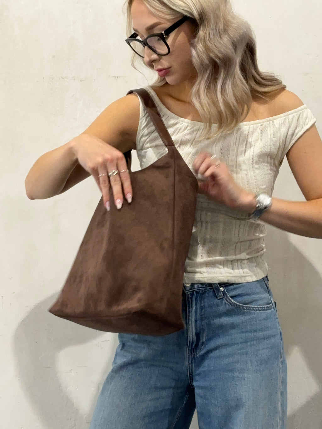 Timeless Leather Tote for Everyday Essentials
